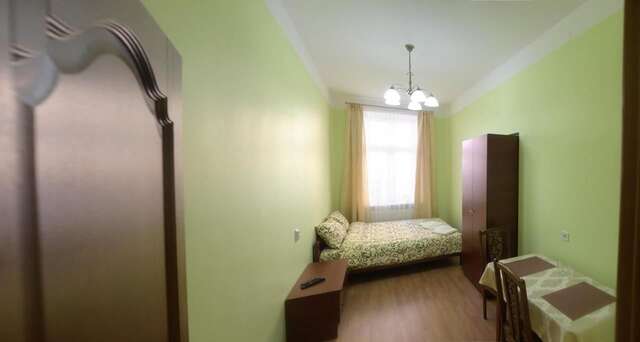 Апартаменты Apartment on Voloshyna Львов-6